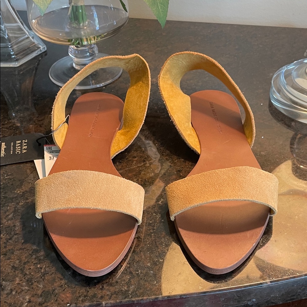 ZARA BASIC COLLECTION Tan Suede Flat Sandals Size 37/6.5 💥🆕💥 - Picture 3 of 10